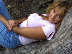 Femme mariée recherche plan cul et plus si affinités