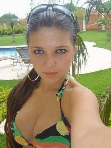 Sophie 24 ans, trompe son copain