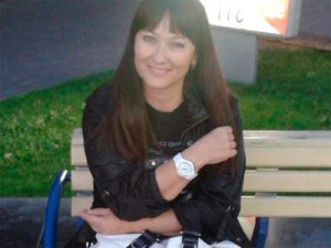 Sandra, belle dominatrice brune