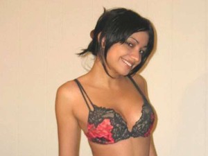 Un peu d'exotisme avec maîtresse Yasmine