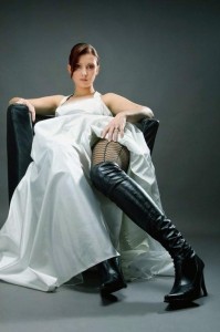 Maitresse Elena, dominatrice sur Nantes et ses environs
